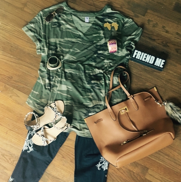 ๐ธMeet your Posher, Tammy๐โค๏ธ๐ธ - Picture 5 of 12